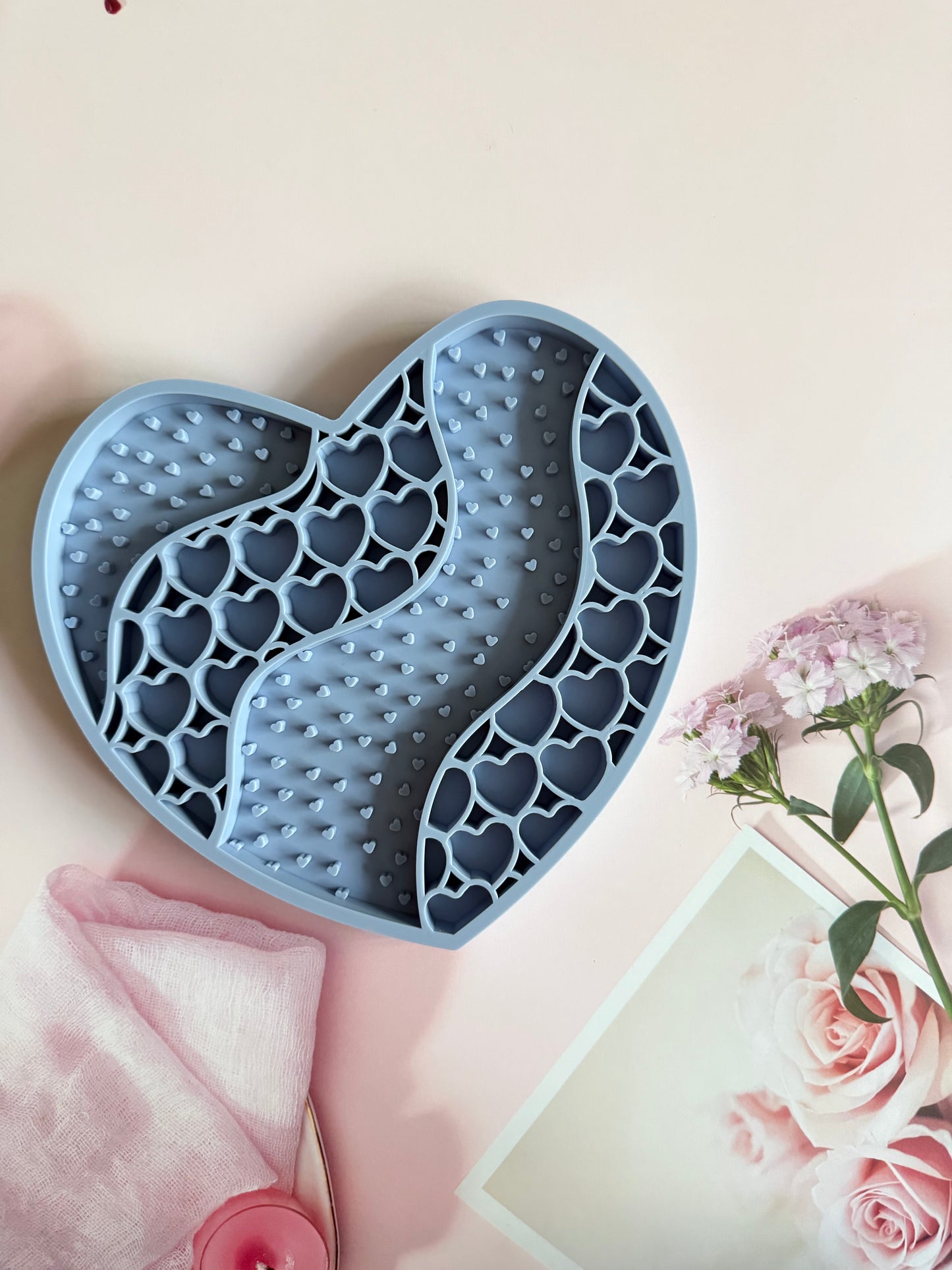 Sweetheart Slow Pet Feeder