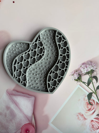 Sweetheart Slow Pet Feeder