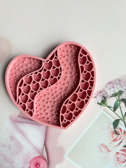 Sweetheart Slow Pet Feeder